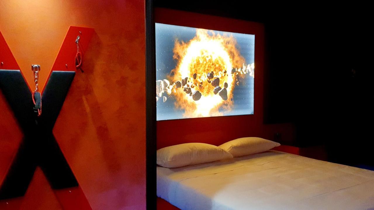 C rooms - Love Motel Monza Cinisello Balsamo Buitenkant foto